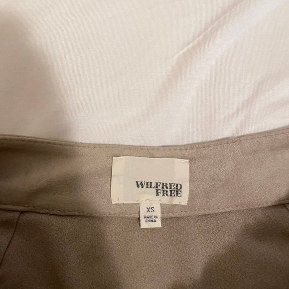 SOLD - Aritzia Wilfred Free Nescher Faux Suede Skirt - Picture 4 of 6